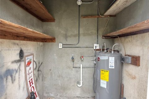 Снять в аренду виллу или дом в Халландейл-Бич, Флорида 2 спальни, 69.4м2, № 1948489 - фото 15