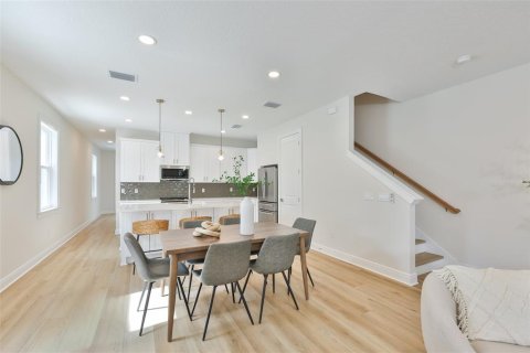 Adosado en venta en Tampa, Florida, 3 dormitorios, 175.31 m2 № 2141091 - foto 13