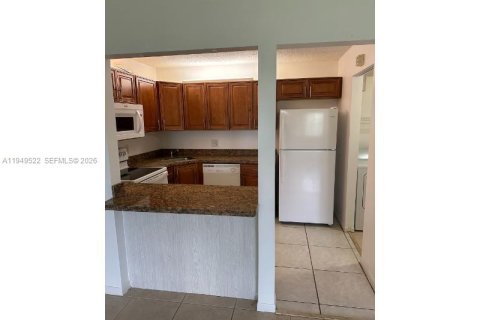 Condominio en venta en West Palm Beach, Florida, 2 dormitorios, 92.07 m2 № 2004986 - foto 6