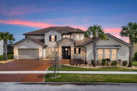 Casa en venta en Kissimmee, Florida, 5 dormitorios, 504.27 m2 № 1519171 - foto 1