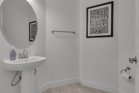 Casa en venta en Kissimmee, Florida, 5 dormitorios, 504.27 m2 № 1519171 - foto 28