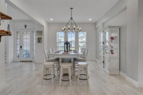 Casa en venta en Kissimmee, Florida, 5 dormitorios, 504.27 m2 № 1519171 - foto 11
