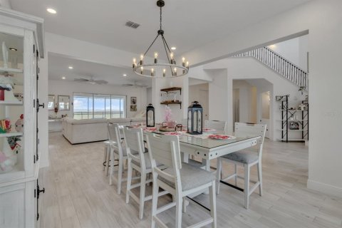 Casa en venta en Kissimmee, Florida, 5 dormitorios, 504.27 m2 № 1519171 - foto 12