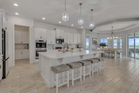 Casa en venta en Kissimmee, Florida, 5 dormitorios, 504.27 m2 № 1519171 - foto 13