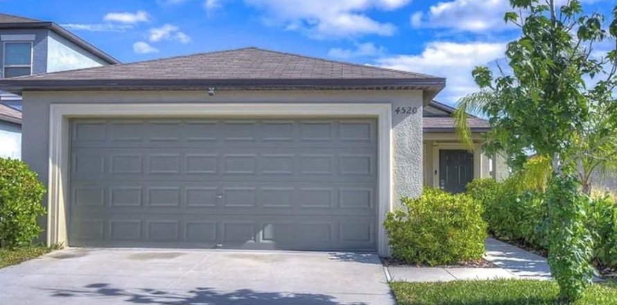Villa ou maison à Sun City Center, Floride 3 chambres, 117.99 m2 № 2387363