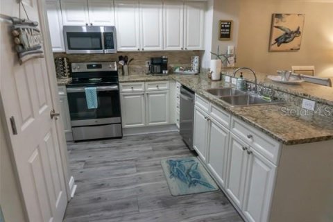 Condo in Panama City Beach, Florida, 2 bedrooms  № 1802274 - photo 23