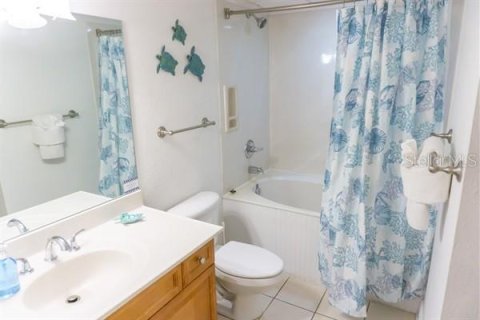 Condo in Panama City Beach, Florida, 2 bedrooms  № 1802274 - photo 12