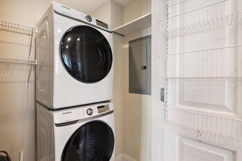 Купить кондоминиум в Сарасота, Флорида 5 комнат, 45.89м2, № 2097693 - фото 14