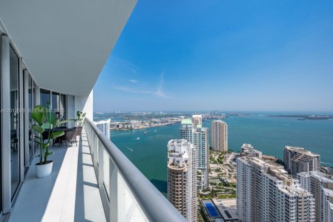 Condo in Miami, Florida, 2 bedrooms  № 2240966 - photo 23