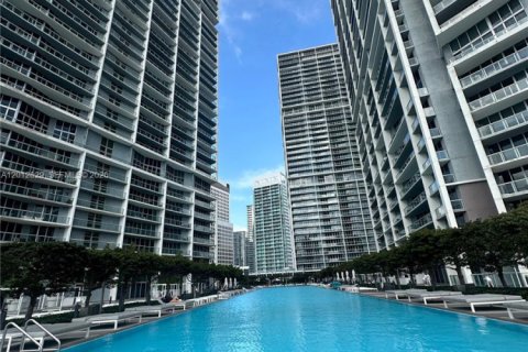 Condo in Miami, Florida, 2 bedrooms  № 2240966 - photo 28
