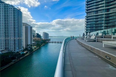 Condo in Miami, Florida, 2 bedrooms  № 2240966 - photo 30
