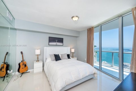 Condo in Miami, Florida, 2 bedrooms  № 2240966 - photo 5