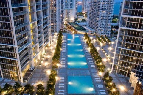 Condo in Miami, Florida, 2 bedrooms  № 2240966 - photo 29