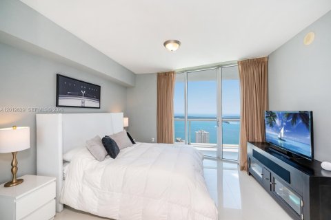 Condo in Miami, Florida, 2 bedrooms  № 2240966 - photo 10