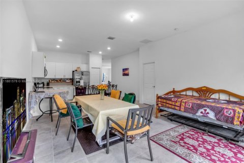 Villa ou maison à vendre à Miami, Floride: 3 chambres, 178.37 m2 № 1925449 - photo 13