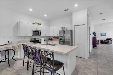 Villa ou maison à vendre à Miami, Floride: 3 chambres, 178.37 m2 № 1925449 - photo 15
