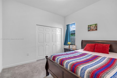 Villa ou maison à vendre à Miami, Floride: 3 chambres, 178.37 m2 № 1925449 - photo 22