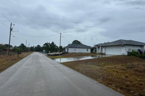 Terrain à vendre à Lehigh Acres, Floride № 2228641 - photo 3