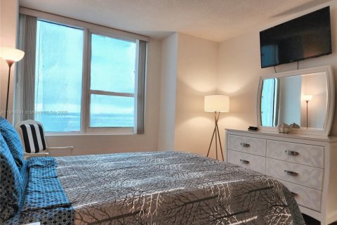 Copropriété à vendre à Hollywood, Floride: 2 chambres, 103.12 m2 № 1970175 - photo 22