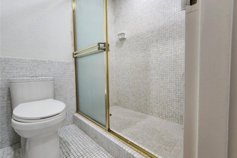 Copropriété à vendre à Hollywood, Floride: 2 chambres, 103.12 m2 № 1970175 - photo 20