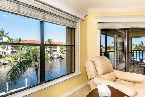Copropriété à louer à Punta Gorda, Floride: 2 chambres, 105.72 m2 № 2385957 - photo 13