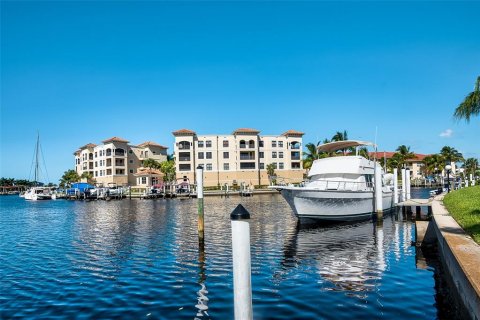 Condo à Punta Gorda, Floride, 2 chambres  № 2385957