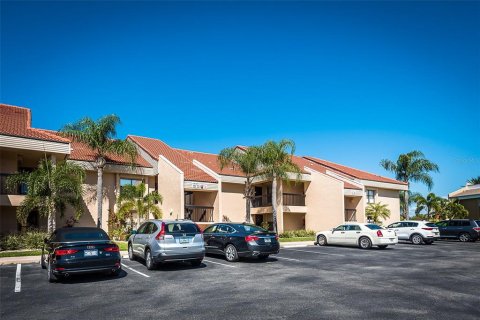 Copropriété à louer à Punta Gorda, Floride: 2 chambres, 105.72 m2 № 2385957 - photo 4