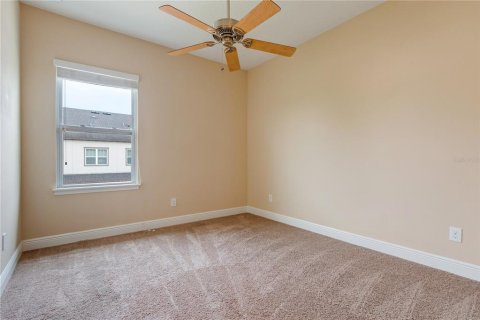 Townhouse in Orlando, Florida 3 bedrooms, 172.52 sq.m. № 1870410 - photo 22