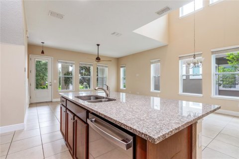 Townhouse in Orlando, Florida 3 bedrooms, 172.52 sq.m. № 1870410 - photo 10