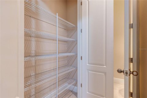 Townhouse in Orlando, Florida 3 bedrooms, 172.52 sq.m. № 1870410 - photo 13
