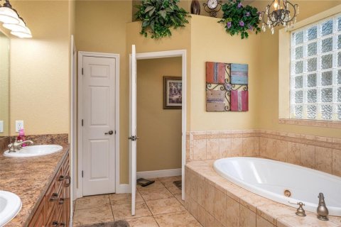 Casa en venta en Lake Wales, Florida, 3 dormitorios, 252.6 m2 № 2167554 - foto 23