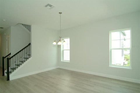 House in Orlando, Florida 4 bedrooms, 253.07 sq.m. № 1819611 - photo 5