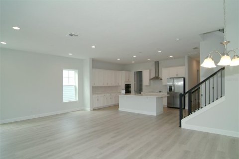 House in Orlando, Florida 4 bedrooms, 253.07 sq.m. № 1819611 - photo 6