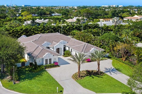 House in Gulf Stream, Florida 5 bedrooms, 452.62 sq.m. № 2252200 - photo 24