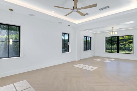 House in Gulf Stream, Florida 5 bedrooms, 452.62 sq.m. № 2252200 - photo 15