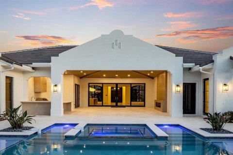 House in Gulf Stream, Florida 5 bedrooms, 452.62 sq.m. № 2252200 - photo 27