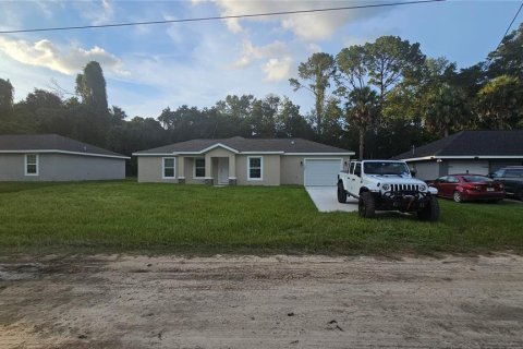 House in Belleview, Florida 3 bedrooms, 104.14 sq.m. № 1904253 - photo 1