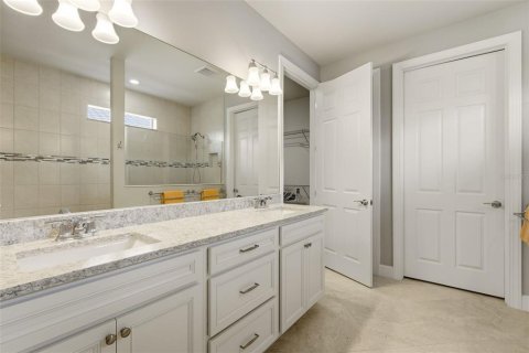 House in Bradenton, Florida 3 bedrooms, 231.14 sq.m. № 2341531 - photo 23