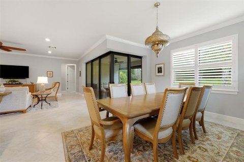 House in Bradenton, Florida 3 bedrooms, 231.14 sq.m. № 2341531 - photo 14