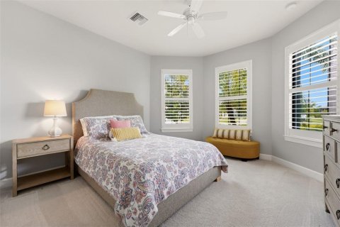 House in Bradenton, Florida 3 bedrooms, 231.14 sq.m. № 2341531 - photo 27