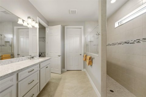 House in Bradenton, Florida 3 bedrooms, 231.14 sq.m. № 2341531 - photo 22