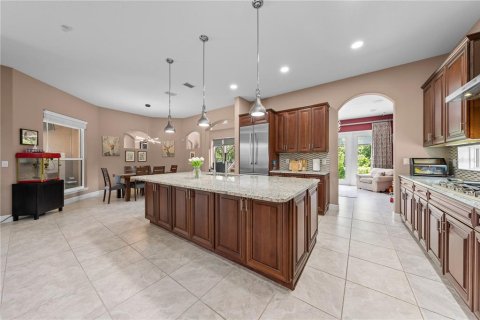 House in Davenport, Florida 4 bedrooms, 422.33 sq.m. № 2235548 - photo 18