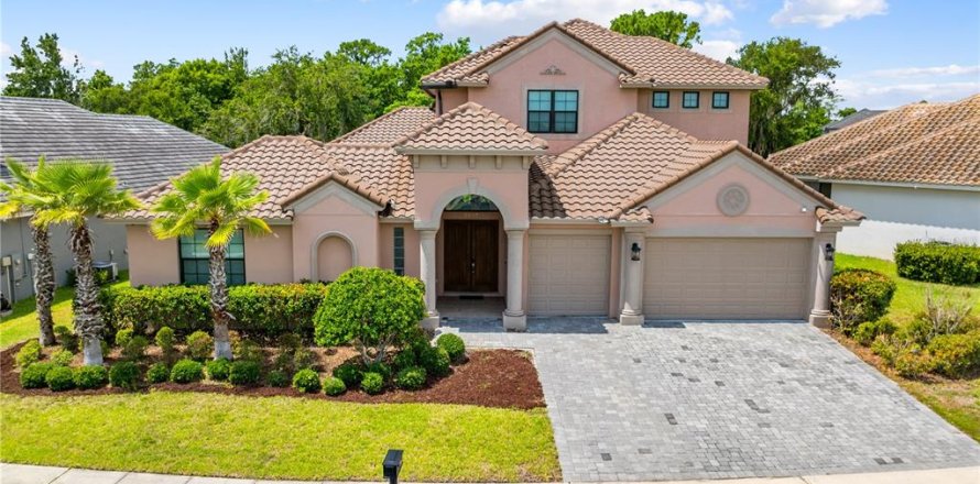 House in Davenport, Florida 4 bedrooms, 422.33 sq.m. № 2235548