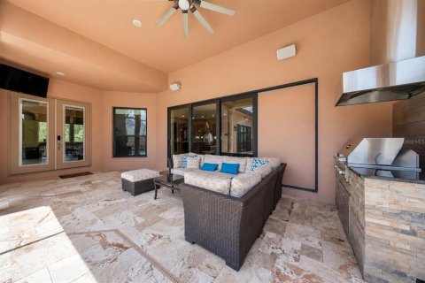 House in Davenport, Florida 4 bedrooms, 422.33 sq.m. № 2235548 - photo 10