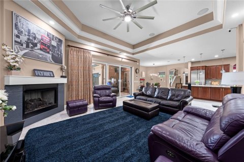 House in Davenport, Florida 4 bedrooms, 422.33 sq.m. № 2235548 - photo 25
