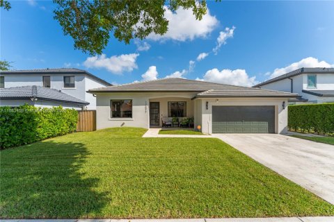 House in Miami, Florida 3 bedrooms, 166.2 sq.m. № 1929701 - photo 1