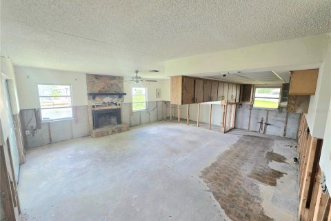 House in Hudson, Florida 2 bedrooms, 141.03 sq.m. № 1903764 - photo 14