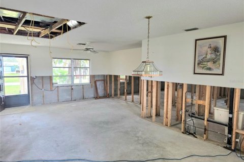 House in Hudson, Florida 2 bedrooms, 141.03 sq.m. № 1903764 - photo 9