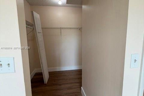 Condominio en alquiler en Pembroke Pines, Florida, 2 dormitorios, 91.51 m2 № 2087944 - foto 16