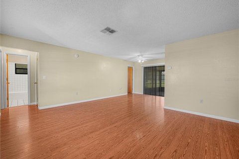 Villa ou maison à vendre à Sebring, Floride: 2 chambres, 98.29 m2 № 2403236 - photo 5